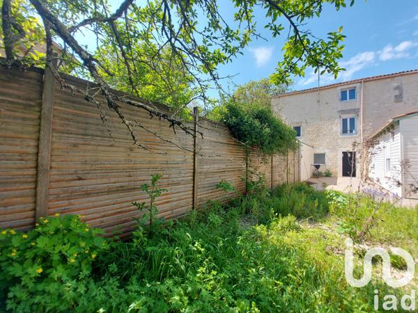 Immeuble à vendre 169 m² Surgères