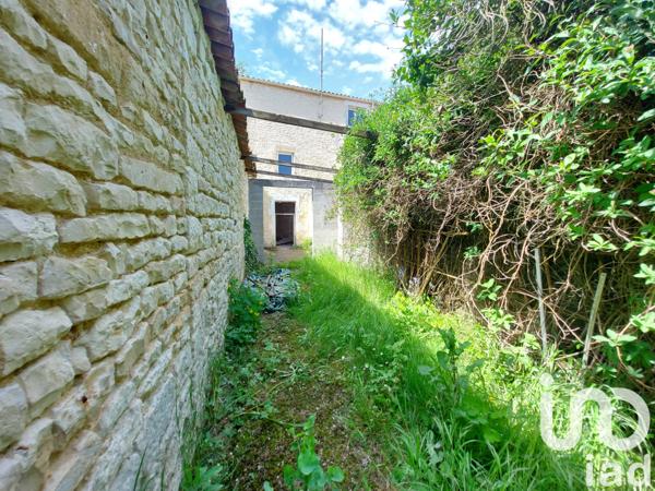 Immeuble à vendre 169 m² Surgères