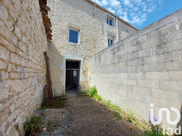 Immeuble à vendre 169 m² Surgères