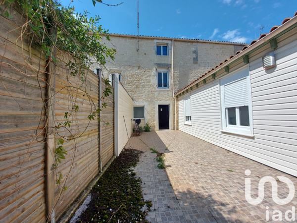 Immeuble à vendre 169 m² Surgères