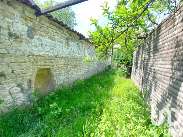 Immeuble à vendre 169 m² Surgères