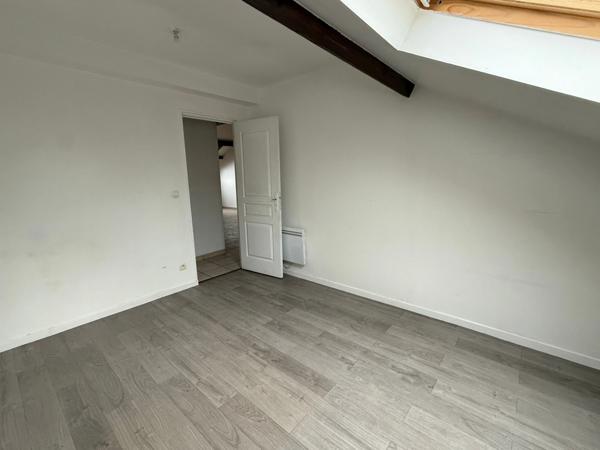 Appartement à vendre 4 pièces MERU (60)