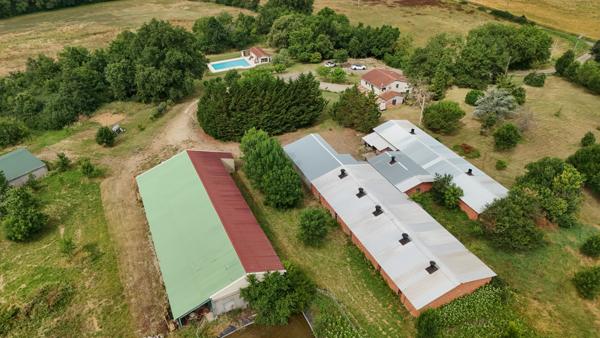 Ancienne exploitation agricole sur plus de 6 hectares