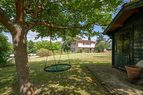 Ancienne exploitation agricole sur plus de 6 hectares