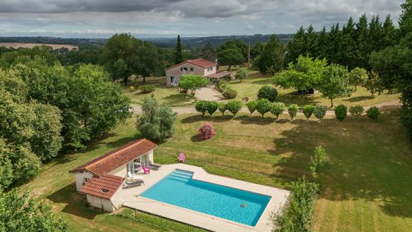 Ancienne exploitation agricole sur plus de 6 hectares