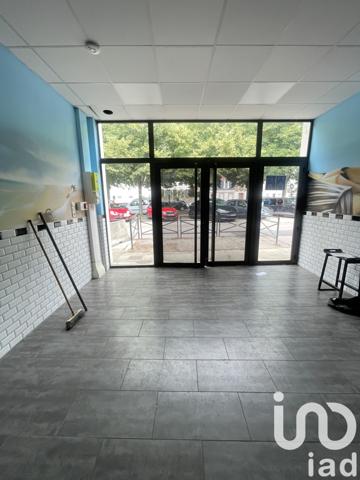 Immeuble à vendre 366 m² Sens