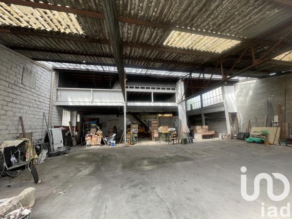 Immeuble à vendre 366 m² Sens