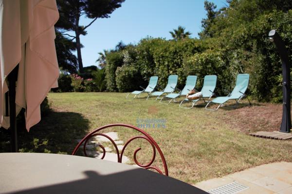 T3 Front de Mer, jardin, piscine chauffée, accès direct à la plage