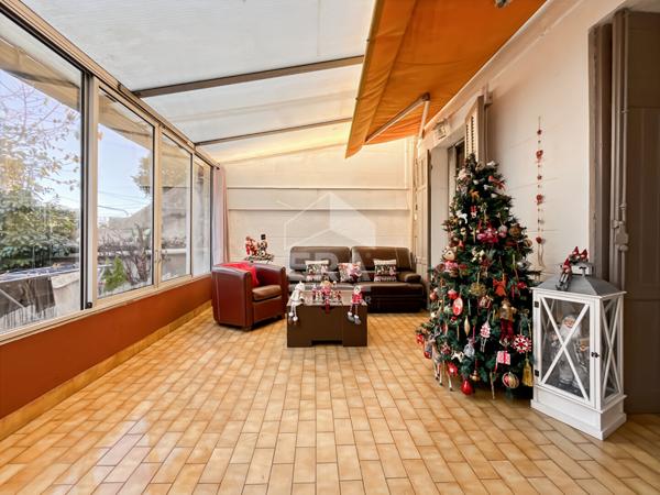 Maison de fond de cour T4 - jardin - Garage / atelier - Château d'eau 13004 Marseille