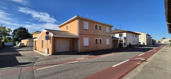 SAINT-JORY, ENSEMBLE DE 8 VILLAS, INVESTISSEMENT LOCATIF