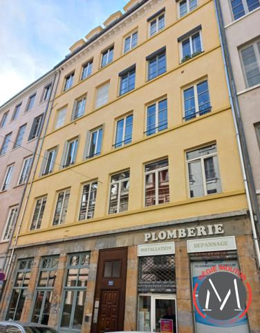 Location local commercial 64m2