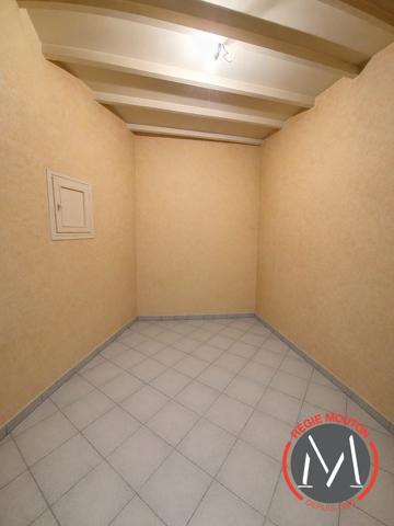 Location local commercial 64m2