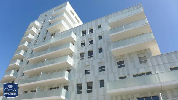 Appartement à louer 4 pièces 93.04m² Nantes (44000)