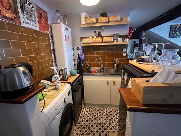 Deux pièces rénové et plein de charme