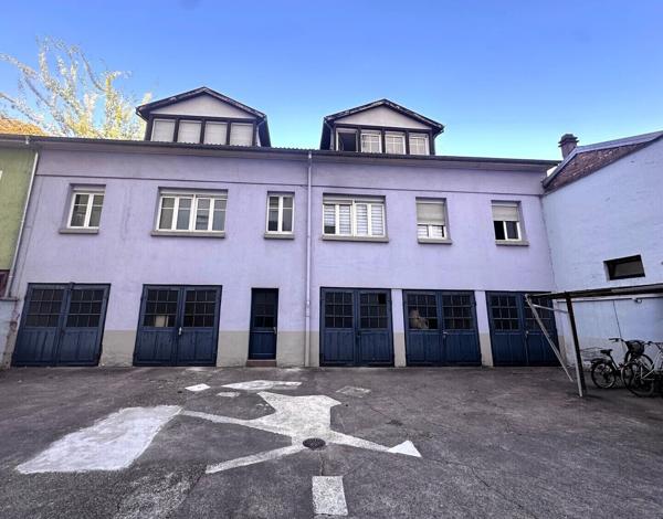 Deux pièces rénové et plein de charme
