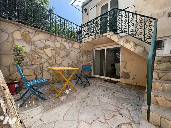 À vendre -Maison en tuffeau secteur Nantilly