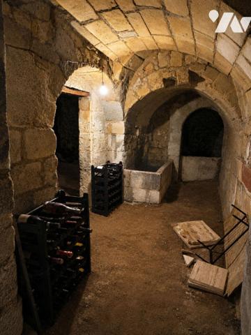 À vendre -Maison en tuffeau secteur Nantilly
