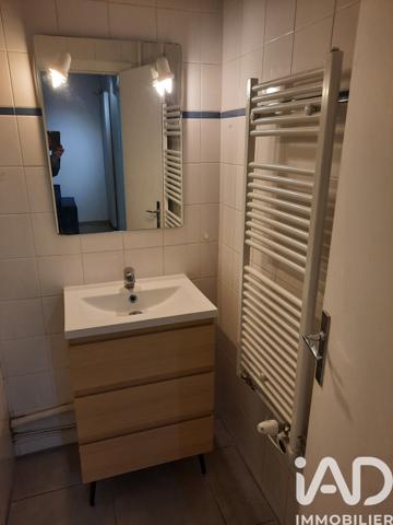 Location appartement 2 pièces 30 m² Courbevoie