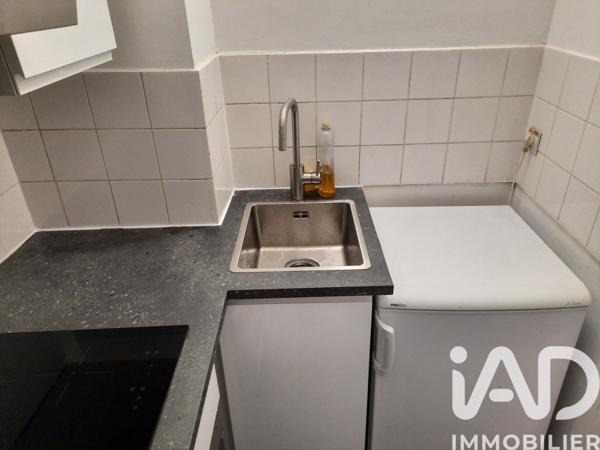Location appartement 2 pièces 30 m² Courbevoie
