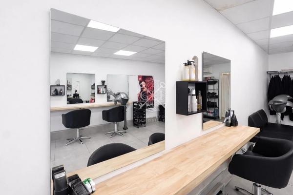 Salon de coiffure clé en main sur axe majeur – Décines-Charpieu