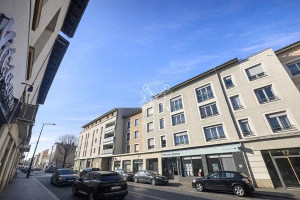 Salon de coiffure clé en main sur axe majeur – Décines-Charpieu