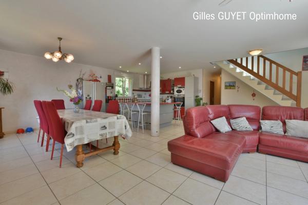 BERNAY,MAISON INDIVIDUELLE T9, DPE:C  177M  6 chambres. Terrain de 1000M² env. 319990€