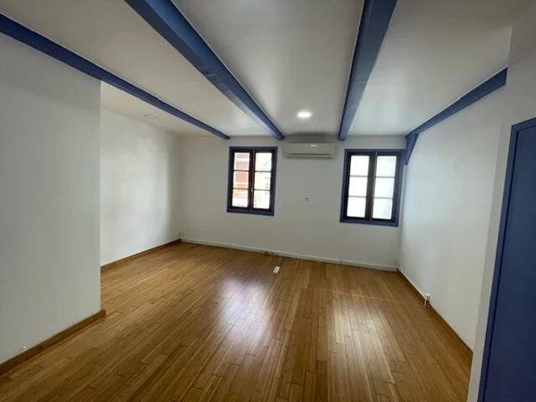 Vente Fonds de commerce 667 m2 à Fort-de-France