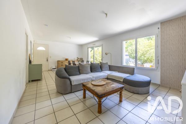 Maison à vendre 5 pièces 95 m² Saint-Pierre-du-Mont