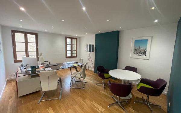 Appartement à vendre    5 pièces • 150 m2 Toulon