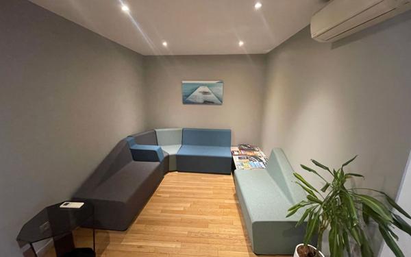 Appartement à vendre    5 pièces • 150 m2 Toulon