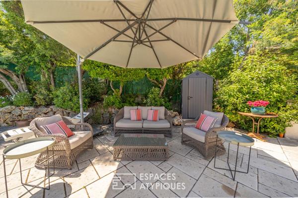 Villa d’architecte avec vue mer, piscine et esprit Art déco