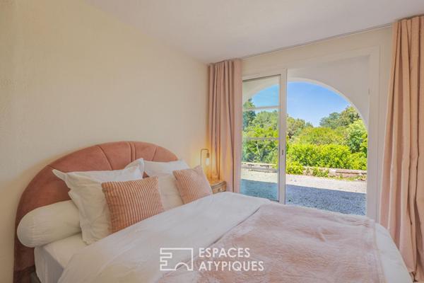 Villa d’architecte avec vue mer, piscine et esprit Art déco
