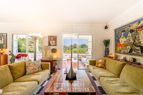 Villa d’architecte avec vue mer, piscine et esprit Art déco