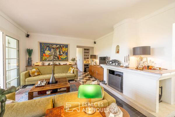 Villa d’architecte avec vue mer, piscine et esprit Art déco