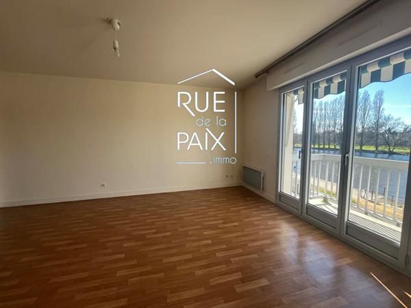 86100 CHATELLERAULT Grand T2 entièrement rénové Résidence Les Rives Châtellerault