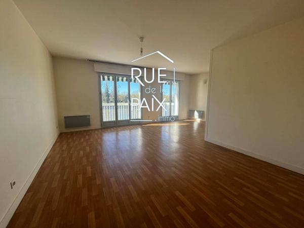 86100 CHATELLERAULT Grand T2 entièrement rénové Résidence Les Rives Châtellerault