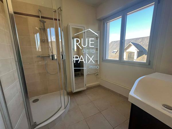 86100 CHATELLERAULT Grand T2 entièrement rénové Résidence Les Rives Châtellerault