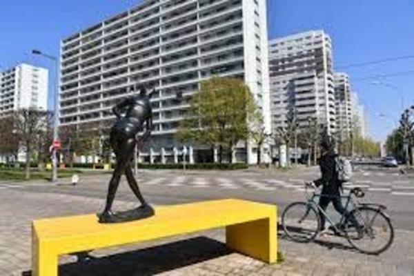 Dpt Bas-Rhin (67), à vendre STRASBOURG Tabac, Presse, Loto, PMU, Colis : Emplacement n° 1 - 65 m2 - Parkings