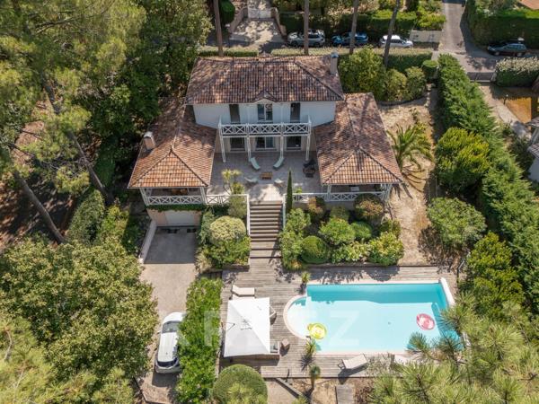 Villa d’exception au Golf de Biscarrosse – Élégance & Sérénité