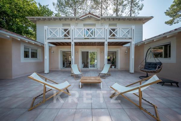 Villa d’exception au Golf de Biscarrosse – Élégance & Sérénité