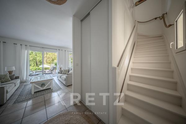 Villa d’exception au Golf de Biscarrosse – Élégance & Sérénité