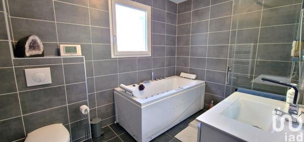 Maison 4 pièces de 104 m² à Bandol (83150)