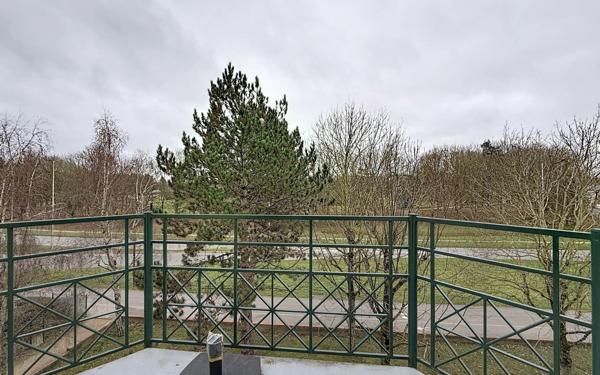 Appartement à vendre    3 pièces • 78,63 m2 Élancourt