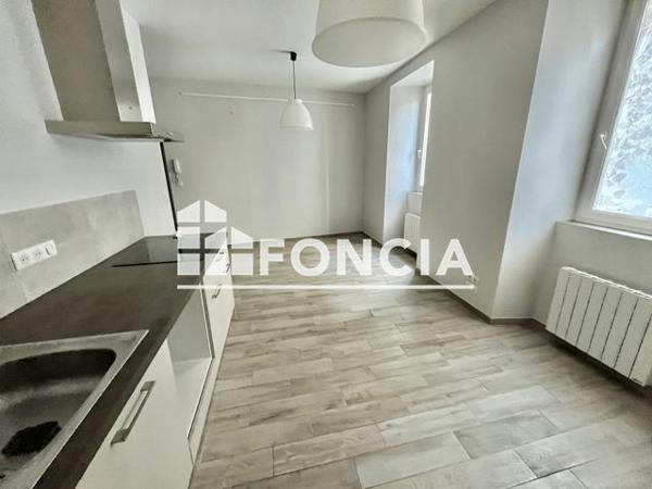 Location Appartement 2 pièces 41.03 m² - 1 RUE DES BOUVIERS Cornas 07130