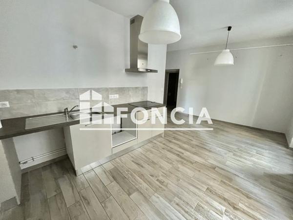 Location Appartement 2 pièces 41.03 m² - 1 RUE DES BOUVIERS Cornas 07130