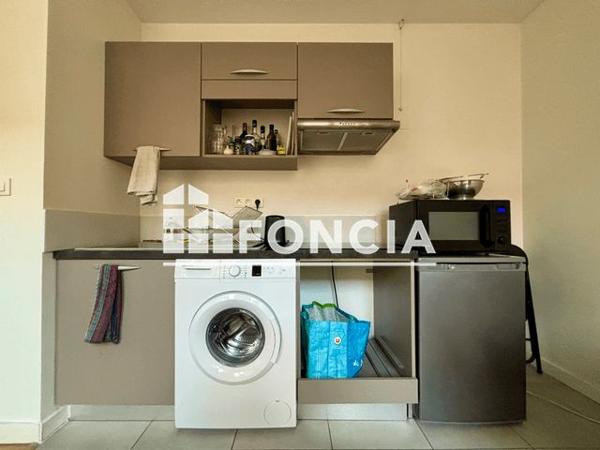 Location Studio 26.31 m² - 37 RUE VOLTAIRE Lyon 69003