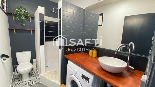 STUDIO AVEC PISCINE ET PARKING