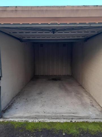 Parking · Location Dijon (21000)
