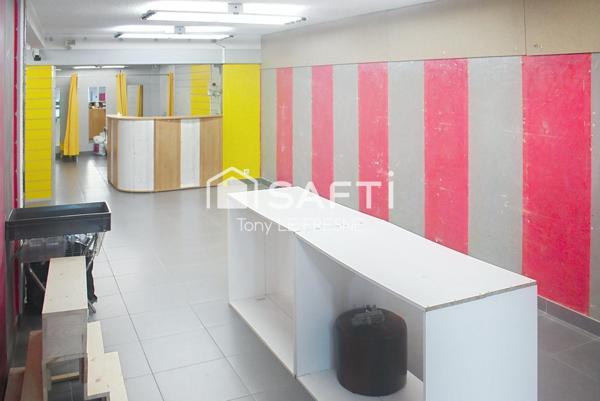A SAISIR IMMEUBLE 165m2 DANS LE CENTRE DE PONTIVY APPARTEMENT DE 80m2 à l'étage Commerce au RDC ( LIBRE D'ACTIVITE )