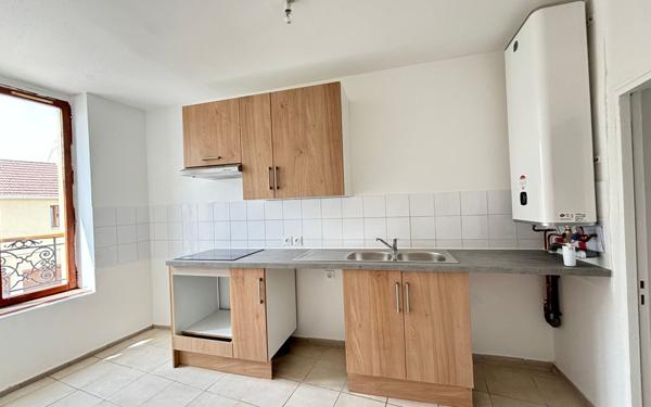 Appartement à louer    3 pièces • 56,27 m2 Nogent-l'Artaud